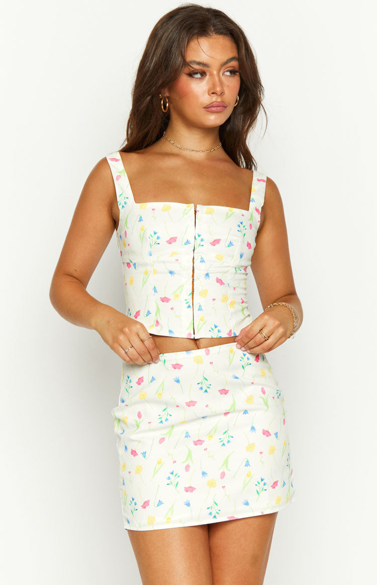 Kierra White Floral Mini Skirt Beginning Boutique NZ