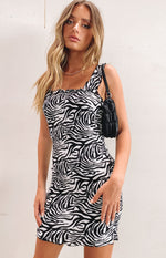SNDYS Tina Animal Dress Zebra Image