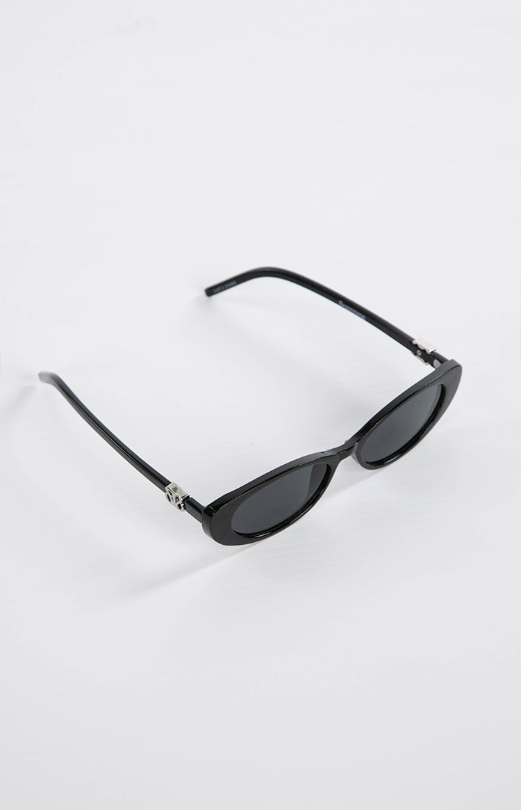Beginning Julie Black Rounded Sunglasses (FREE over $130) Image