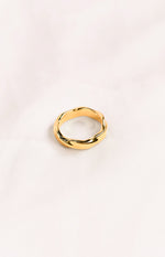 Edern Gold Wave Ring Image