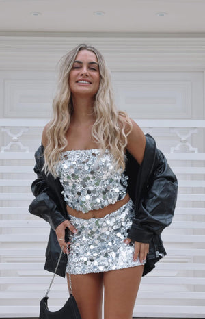 Beginning Boutique Emiko Silver Sequin Mini Skirt silver all-over large round sequin fitted mini skirt