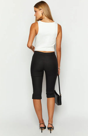 Ethyl Black Capri Pants