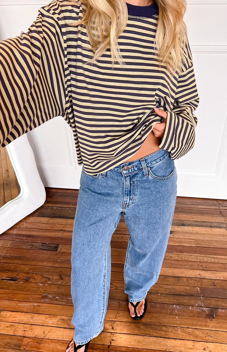 Levi's® Own it Stone Women's Baggy Dad Jeans Image