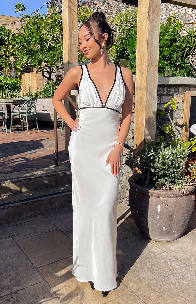 Rebel Rose Black And White Contrast Maxi Dress Rebel Rose Black And White Contrast Maxi Dress