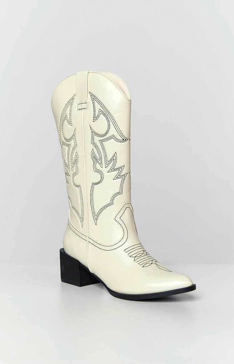 Therapy Ranger Bone and Black Cowboy Boots Image